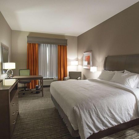 Hilton Garden Inn Bolingbrook I-55 מראה חיצוני תמונה
